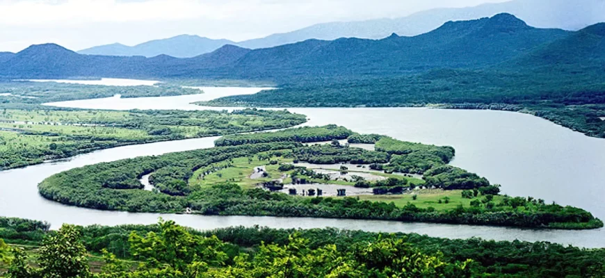 Остров Даманский на Амуре