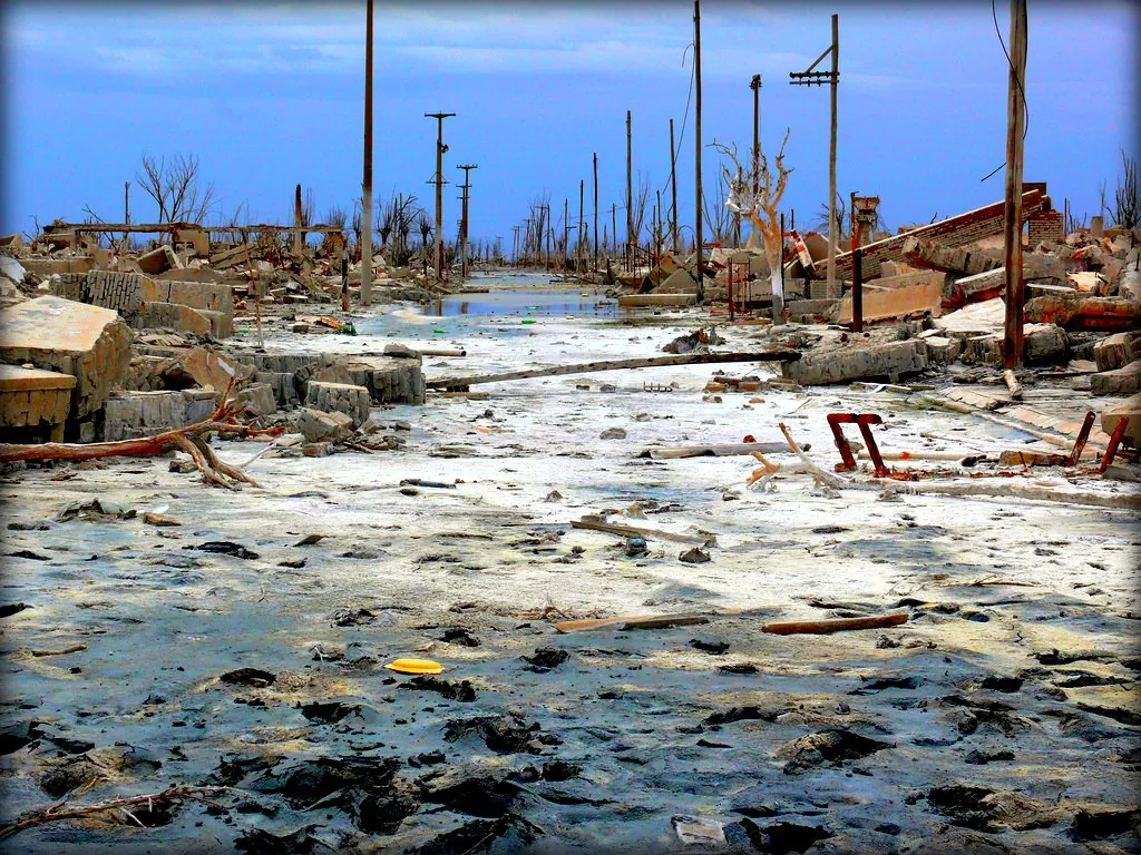 Курорт Вилья-Эпикуэн в 2013 году Вилья-Эпикуэн после отхода воды