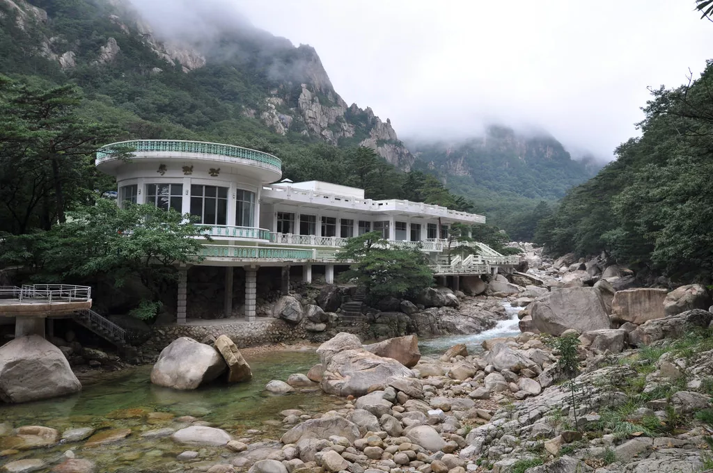 Золотой курорт в Северной Корее Курорт Кымгансан