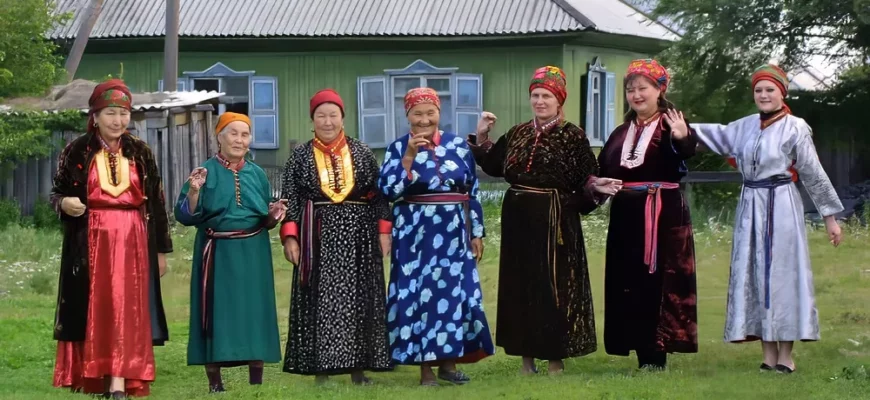 Телеутские женщины