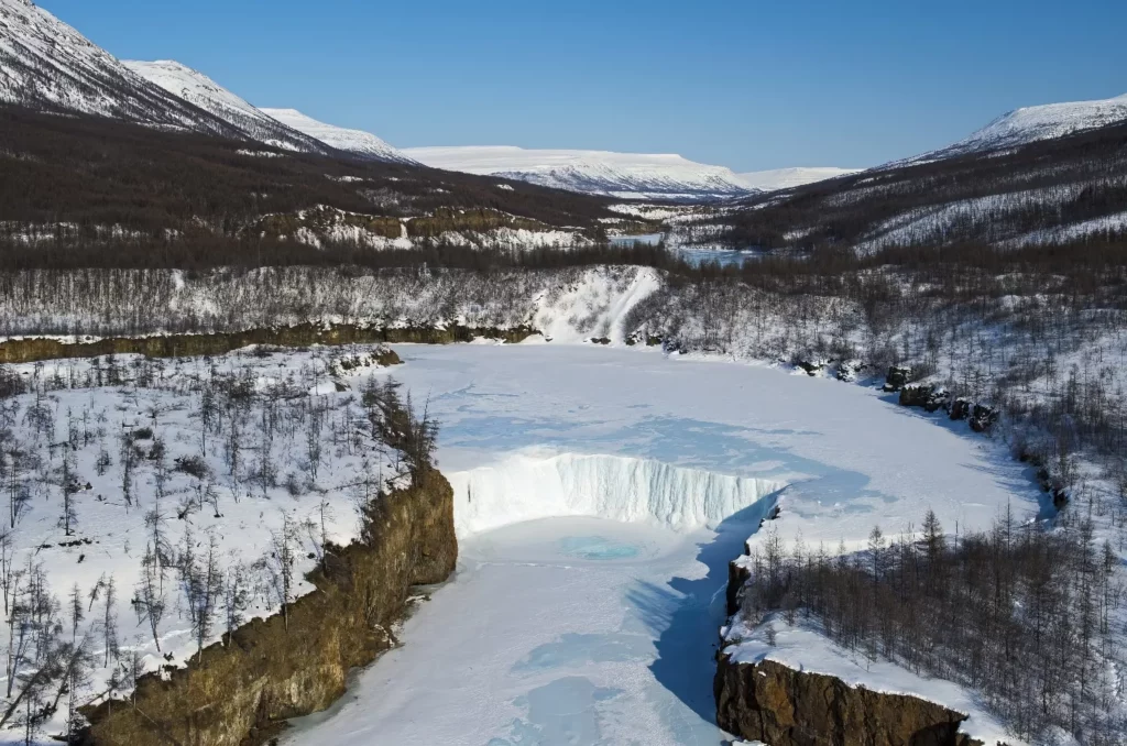 Зимнее плато Путорана