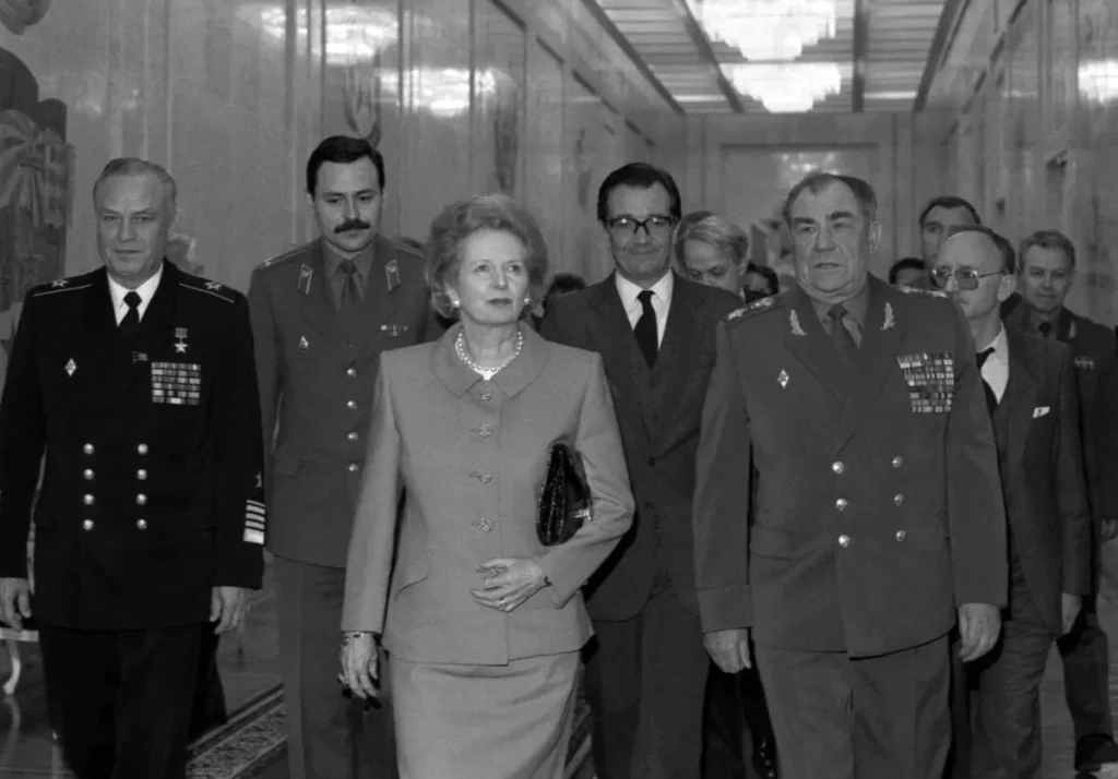 Язов и Тэтчер Язов и Тэтчер в 1990 году