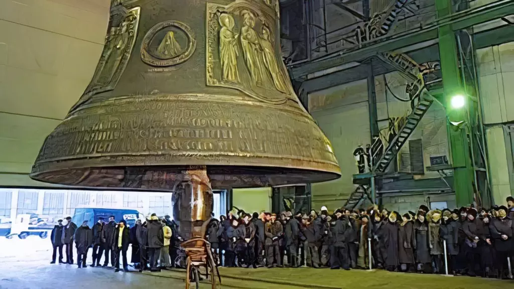 Царь-колокол после отливки