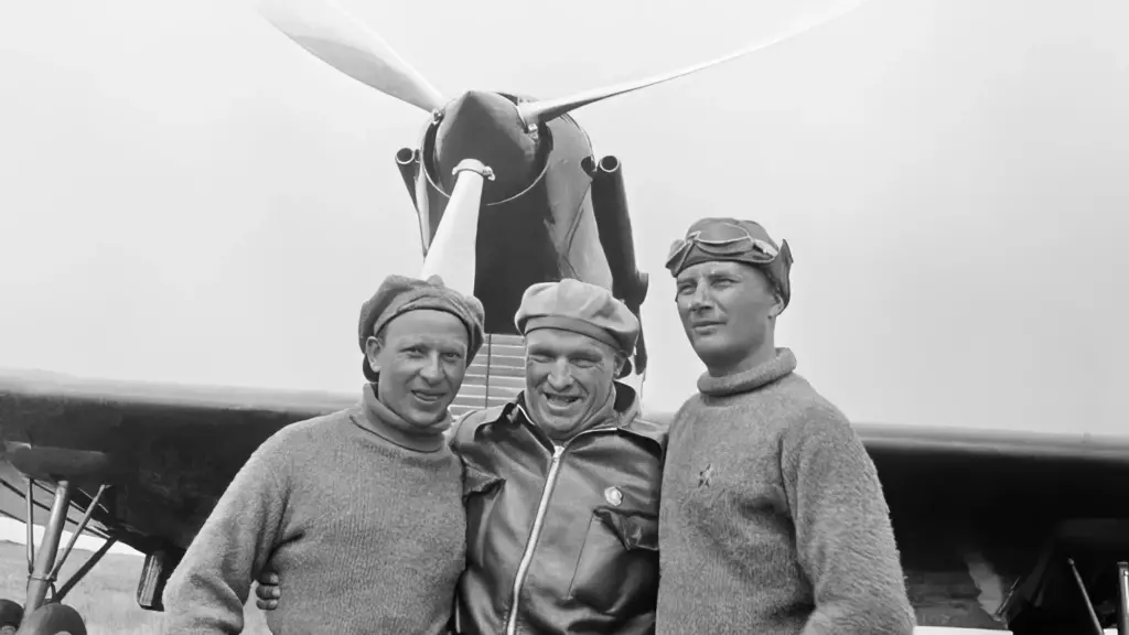 Беляков, Чкалов, Байдуков Экипаж АНТ-25
