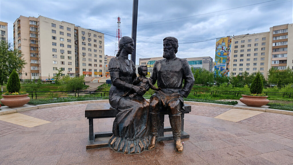 Памятник Дежневу